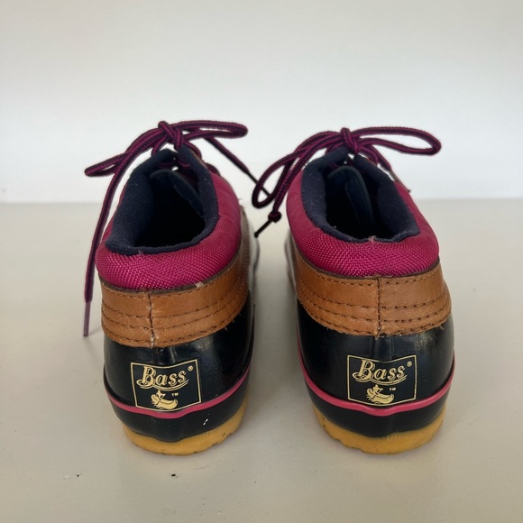 G. H. Bass & Co Calgary Waterproof Rain Duck Boots in Navy/Pink, size 9 - Picture 3 of 12